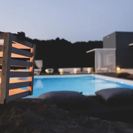 加里尼奥精品公寓酒店 *