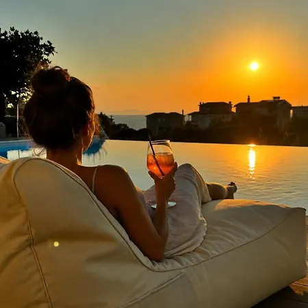Galinio Boutique شقة سكافيديا